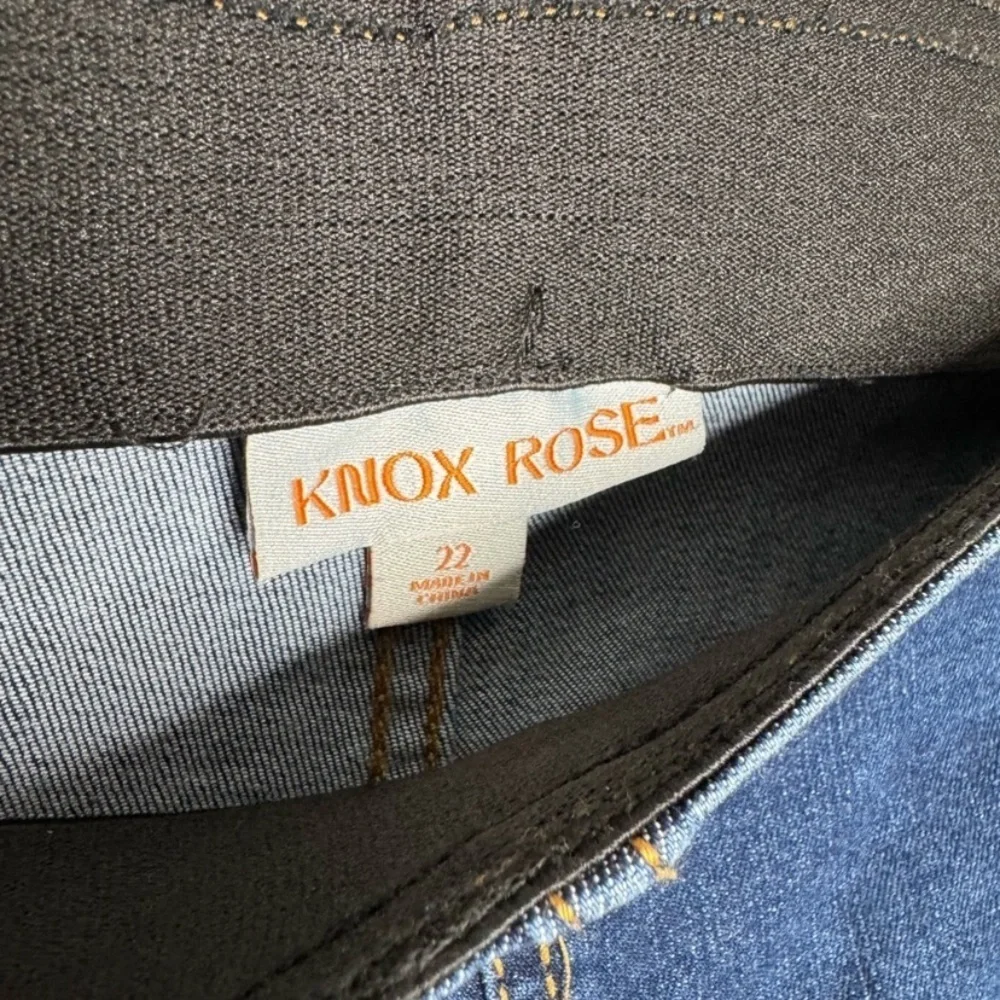 NWT Knox Rose Women's Wide Leg Blue Jeans